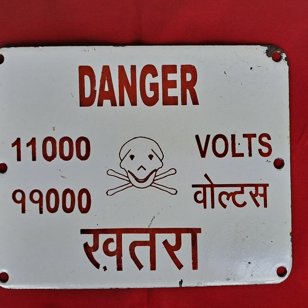 Tableau de danger vintage émaillé de l'Inde// Enseigne en fer porcelaine//Avertissement de danger d'alimentation 11000 volts//Image de crâne//années 1950-1960