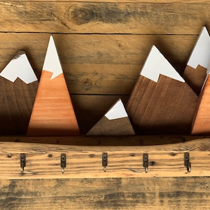 Rustic style mountain key rack