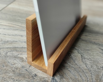 Flyerhalter aus Holz für Q5/ quadratisches Format/ Aufsteller für Karteikarten
