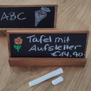 Tafel mit Aufsteller und weißer Kreide für kleine Botschaften und zur Deko