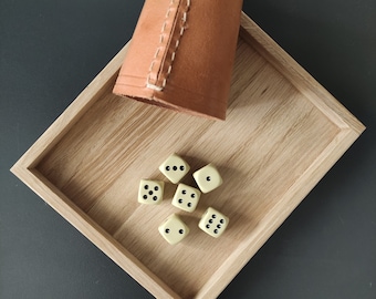 Elegant small tray made of oak/ for decorating the table/ dice board made of wood/ for storing jewelry or other beautiful things