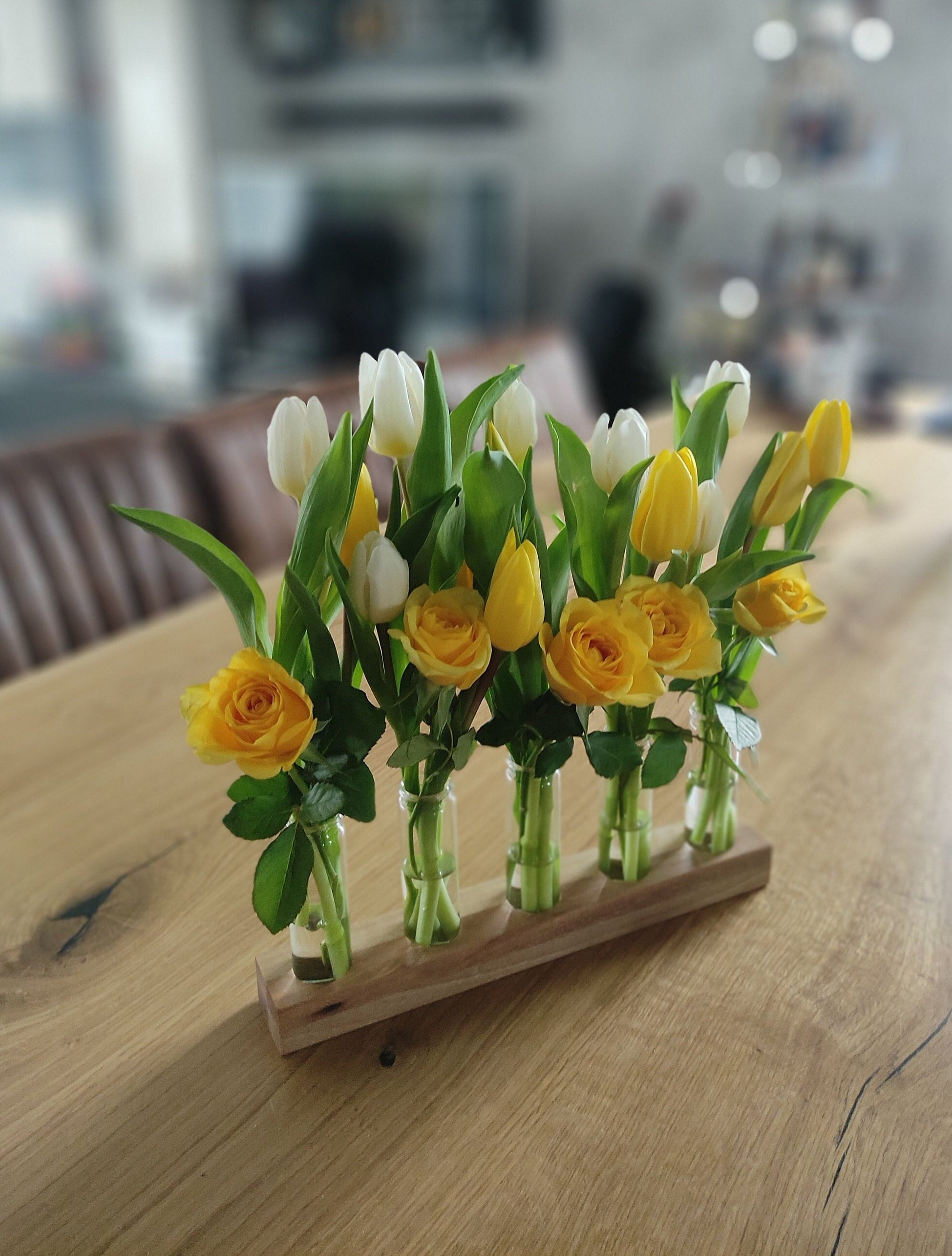 Walnut flower stand with 5 test tubes for fresh flowers or dried bouquets/ Flower Bar