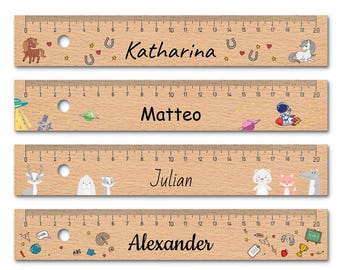 Personalisiertes Kinder Holz Lineal Einschulung mit Namen u. Motiven 20 cm - Einschulungsgeschenk u. Schultüte Füllung für Mädchen & Jungen