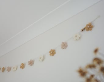 Boho Daisy Flower Garland | Baby Girl Nursery Decor - Felt Daisy Chain - Girls Room Wall Hanging