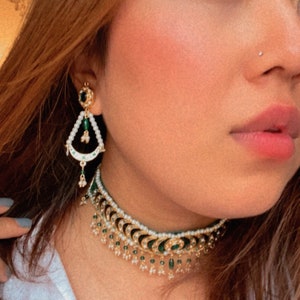 Choker Set mit Perlen und Steinen