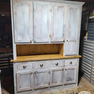 The Anderson Farmhouse Hutch
