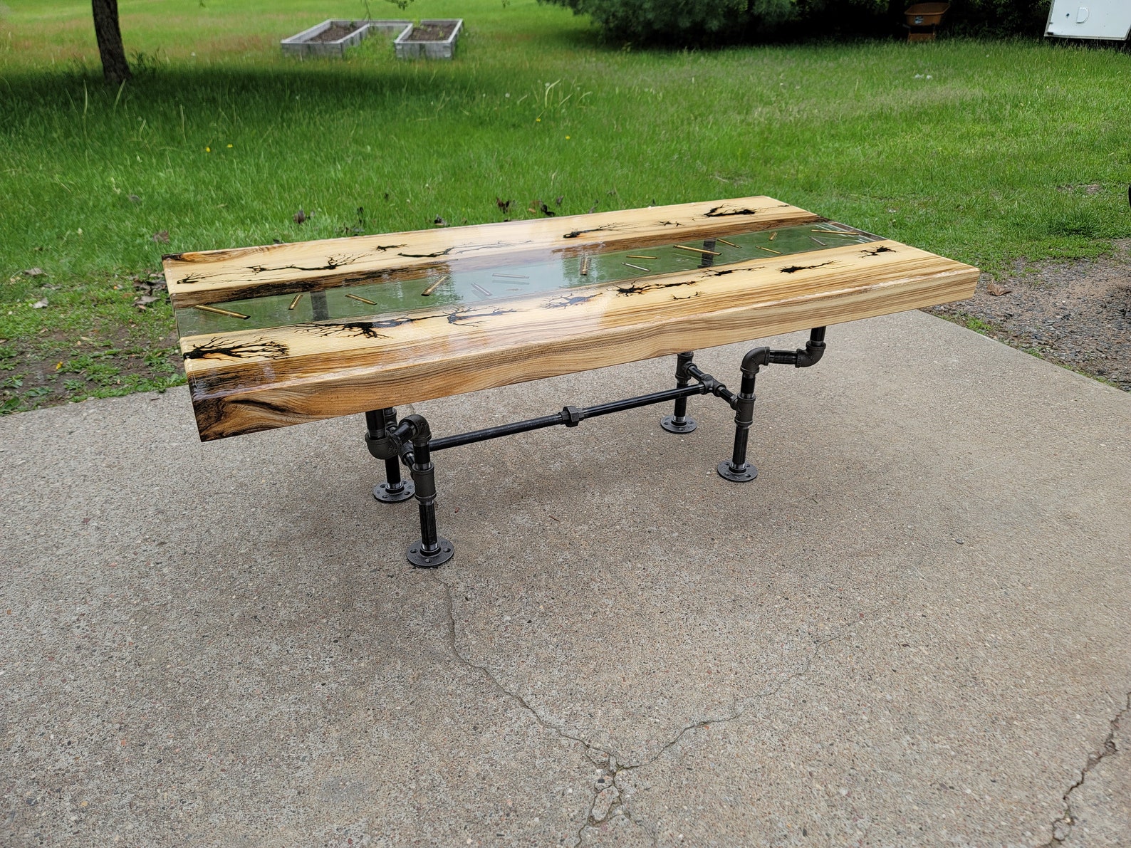 Live Edge Epoxy Bullet Table Etsy