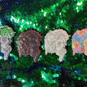 MeduWusa BLINDBAG singles enamel pin