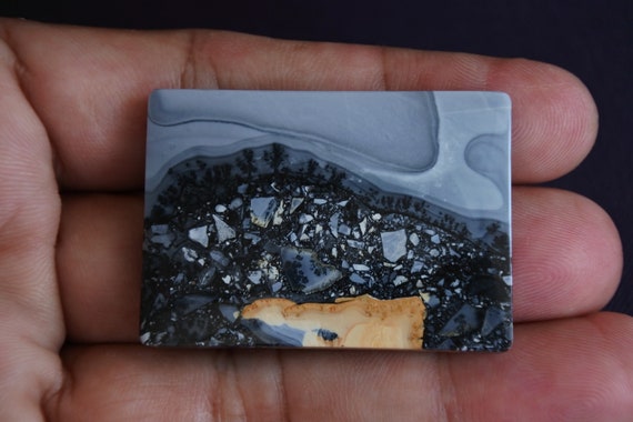 Jasper Maligano Stone (31x43x5 mm)
