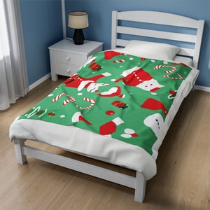 Merry Christmas Velveteen Plush Blanket in Green, Festival Home Decor Velveteen Plus Blankets, Holiday Velveteen Plus Blankets