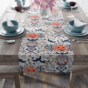 Halloween Table Runner, Gothic Dining Decor, Spooky Fall Linen, Pumpkin and Skull Design, Haunted House Party, Black/Orange Table Runner