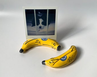 Banaan handgemaakte keramische foto- of kaarthouderset, keramische Instax-display, 2-delige woondecoratieset, ansichtkaartstandaard, housewarmingcadeau