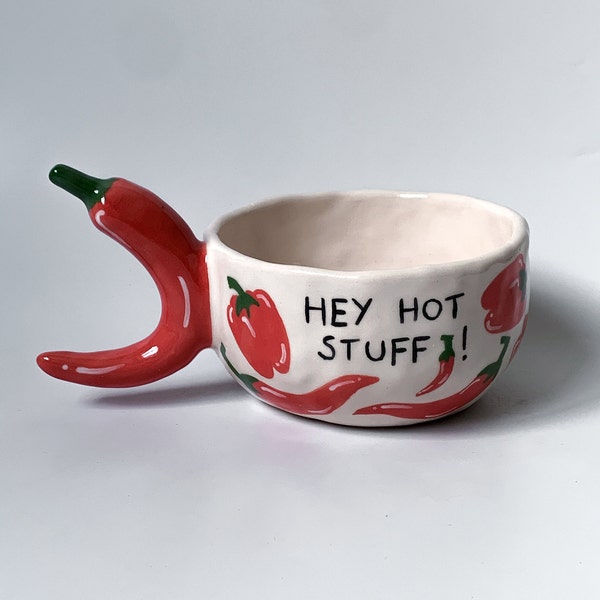 Hot Stuff Chili Tazza in ceramica fatta a mano e dipinta a mano, tazza da caffè estetica, tazza ampia creativa, regalo per lei/lui