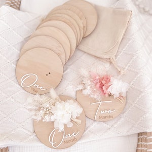 Wooden Monthly Posy Set (Pink & White)