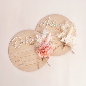 Everlasting birth details round plaque | Birth Announcement | Baby Girl Name Plaque | Baby Announcement | Dried Flowers | Birth Details |