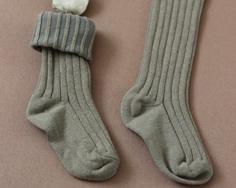 GEOPLE | Chaussettes hautes côtelées pour bébé | Cadeau unisexe pour bébé, chaussettes, cadeau baby shower, cadeau de naissance