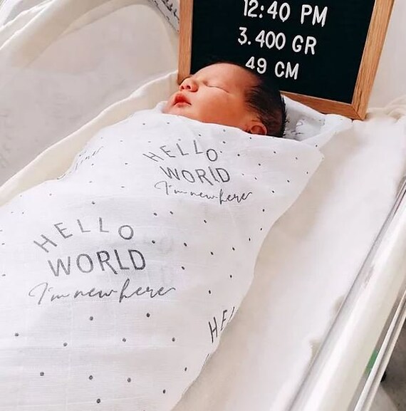 GEOPLE Organic Baby Swaddle Muslin Blanket Hello World I m New