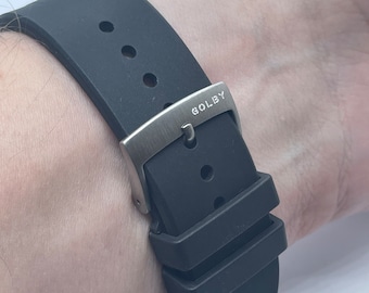 22mm and 20mm, black premium grade FKM rubber strap with steel buckle (Quick release pins)