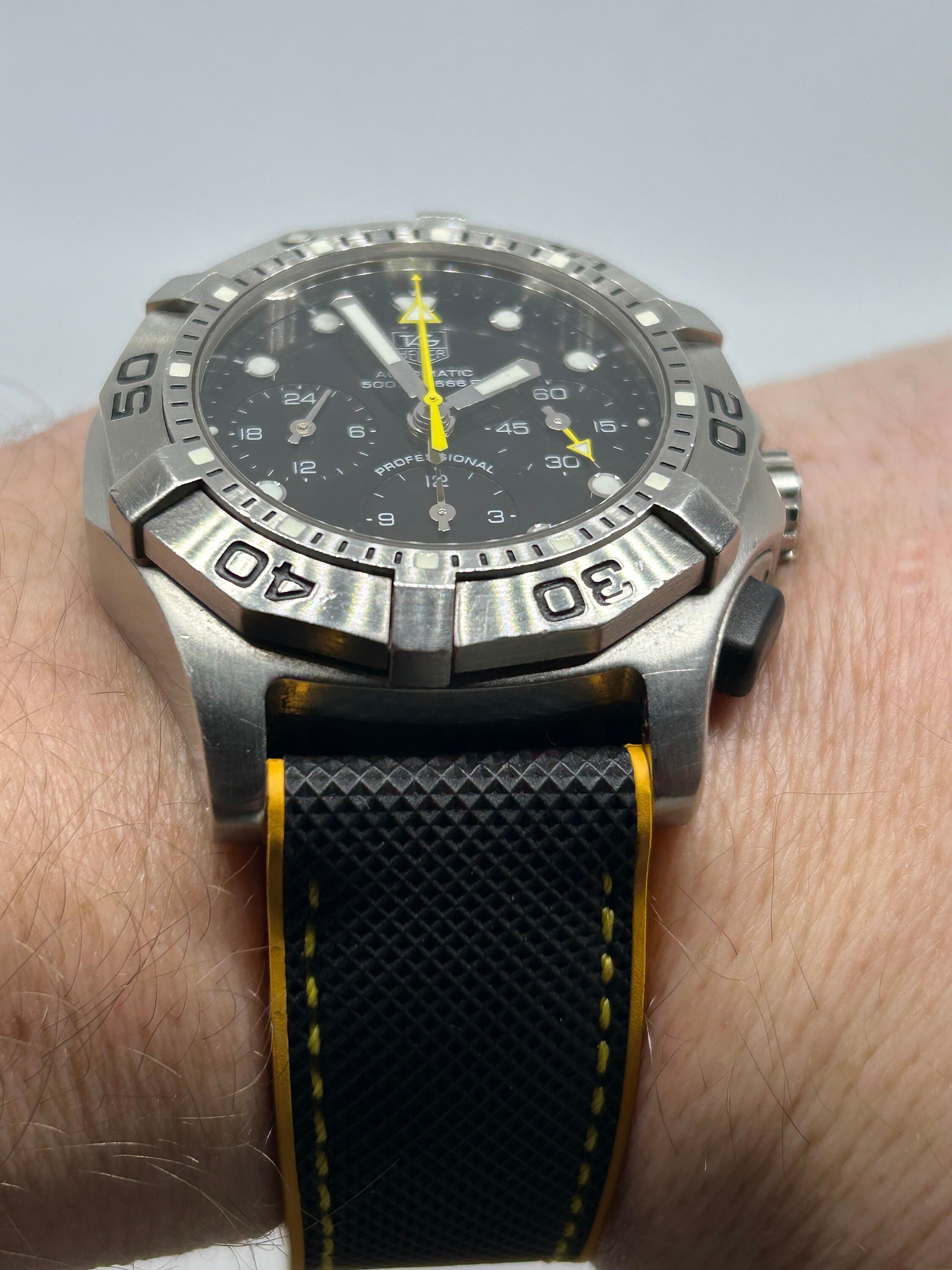 Ajew Coil strap / black×yellow 20mm, 22mm & 24mm, Black and Yellow Hybrid Rubber Strap With