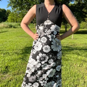 1970s Black and White Floral Maxi Dress | 70s Hippie Flower Power Dress