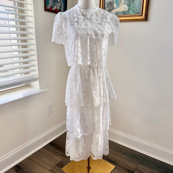 white lace bachelorette party dress 1980s Tiered Ruffle | Perfect for Bridal Events | Size:US6/UK10/EU38 May be worn with __SizeChart:size-chart-gown-maxi What to Wear Under