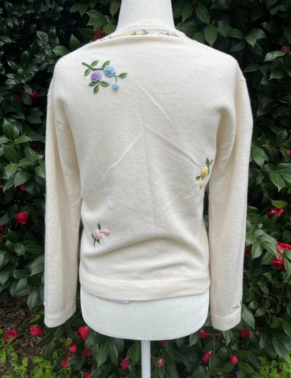 1950s Floral Embellished Cardigan | Springtime Sw… - image 3