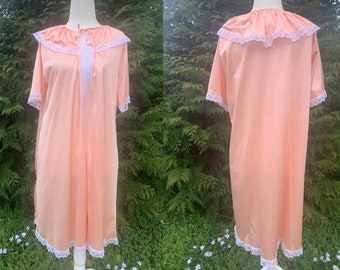 1960s Pink Peignoir Robe with White Lace Trim