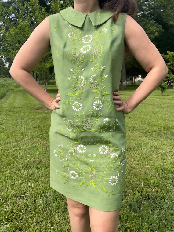 green dress peter pan collar Alligator Collared Dress main image 0
