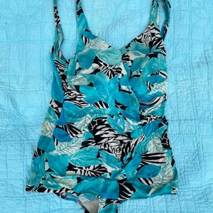 1980s Blue Leaf Print One Piece by Roxanne Bra Size