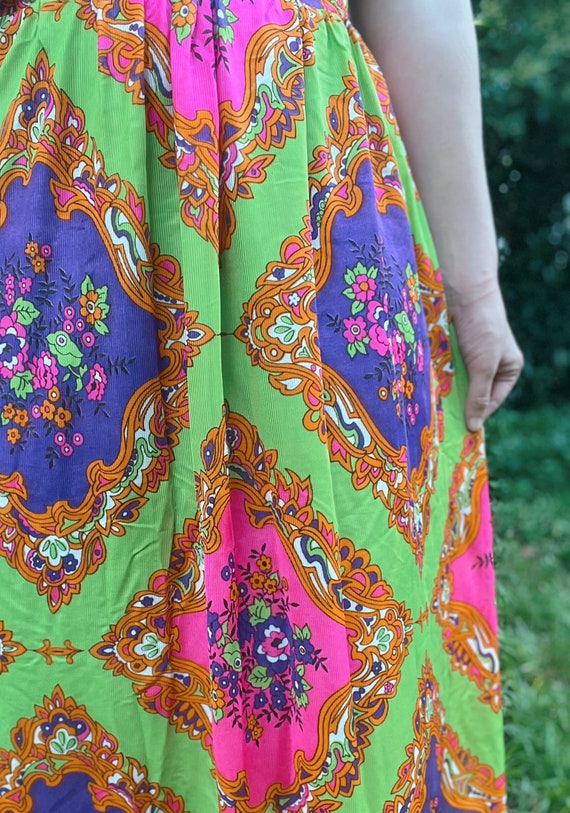 1970s Vibrant Neon Psychedelic Maxi Skirt | Size … - image 3