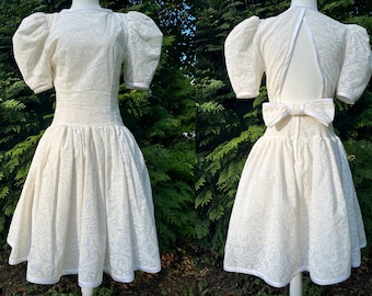 1980s Victor Costa White Open Back Dress with Puffy Sleeves and Lots of Tulle - As Is