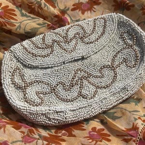 Bolso de noche estilo art déco de microcuentas de los años 30 / Accesorios de novia / Fabricado en Bélgica