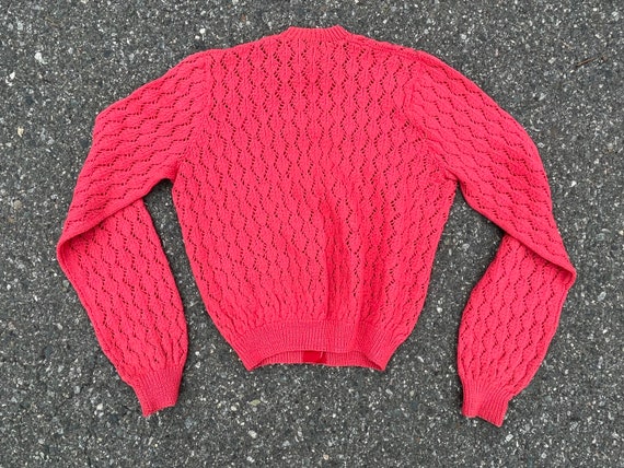 1940s Cranberry Pink Cardigan Sweater - image 9