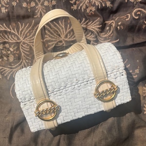 1960s Italian White Wicker Handbag with Gold Tone Hardware by Rodo
