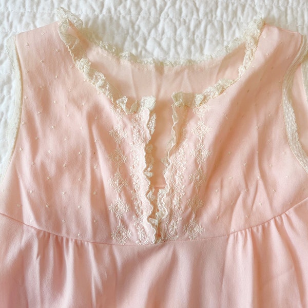 1960s Sweet Pink Nightgown | Wounded Bird