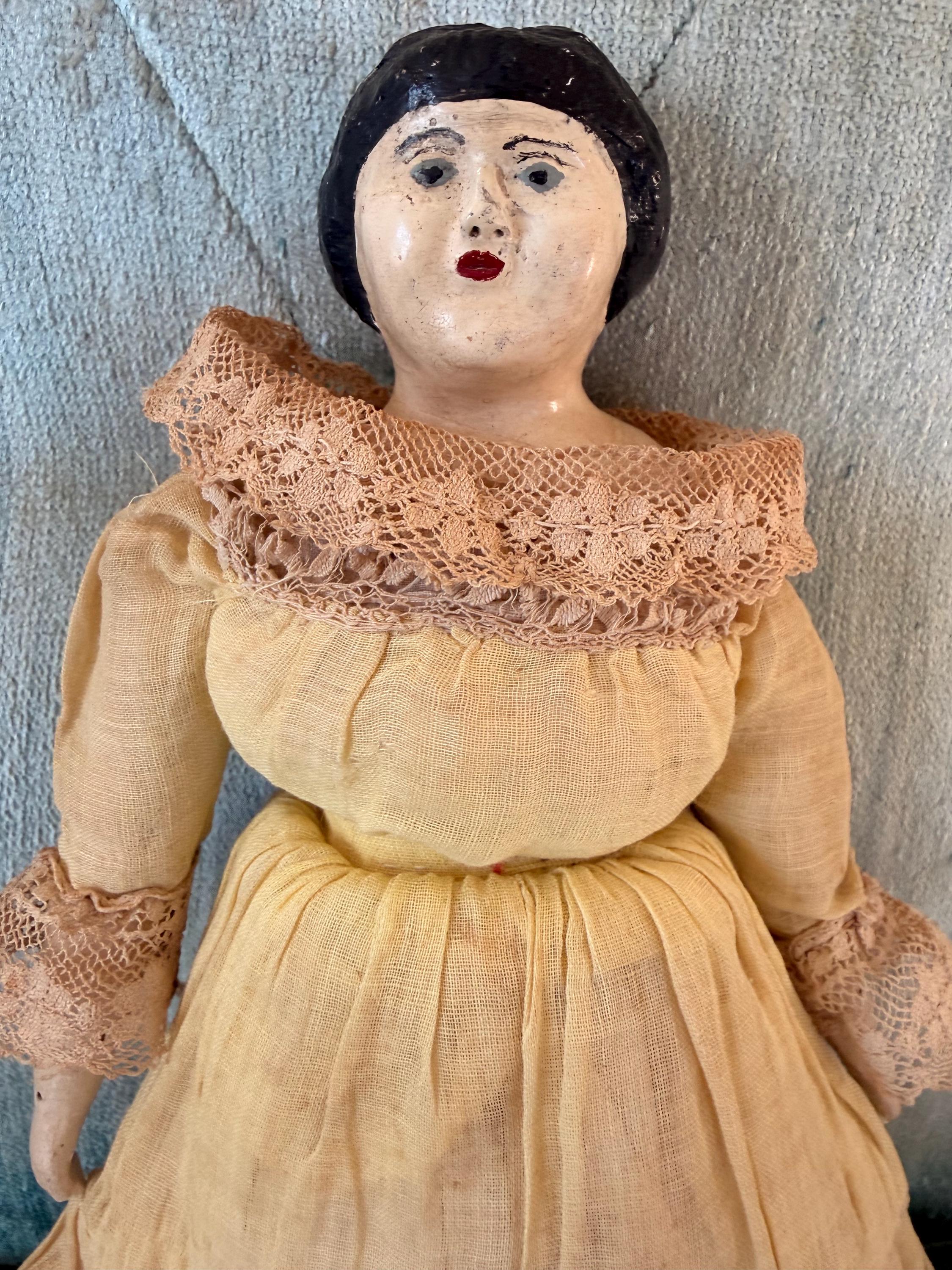 Très Vieille Poupée Ancienne Tête Papier Mâché Corps En Paille Et Tissu