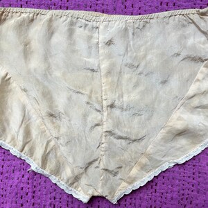 1930s Panties in Peachy Pink with Lace Trim
