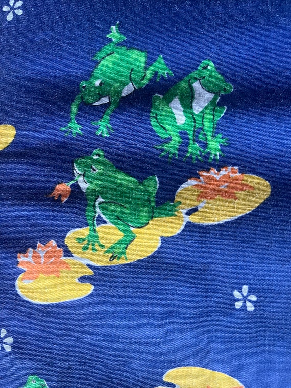 1970s Frog Print Wrap Skirt | 70s Novelty Midi Sk… - image 2