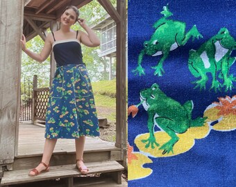 1970s Frog Print Wrap Skirt | 70s Novelty Midi Skirt with Pockets