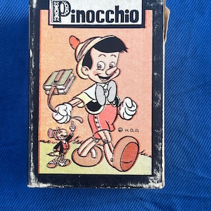 Minijuego de cartas de Pinocho de la década de 1940 / Juguete infantil Disney de la década de 1940 de Russell Mfg. Company