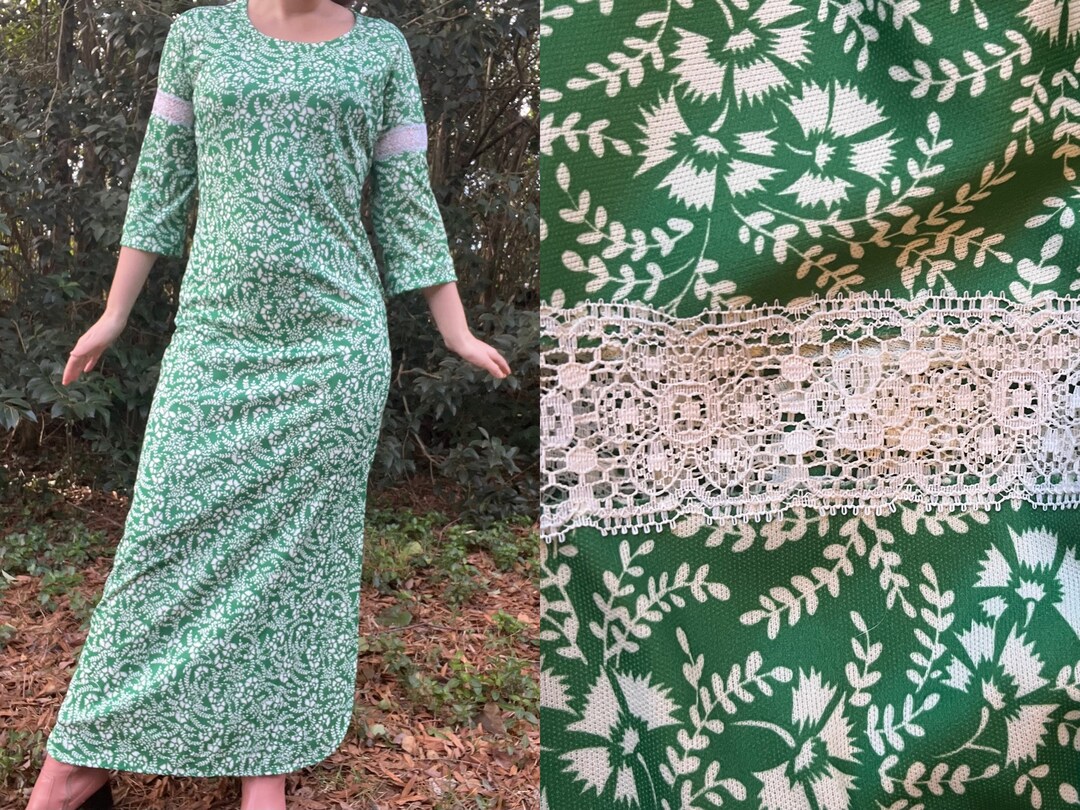 Blooms ~ Gorgeous 1970s cotton dark floral prairie dress