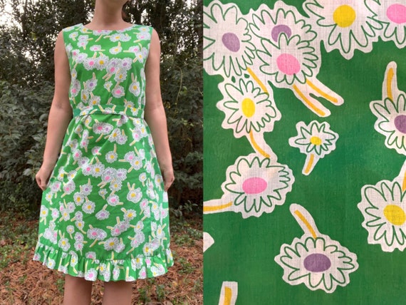 Green daisy deals print dress