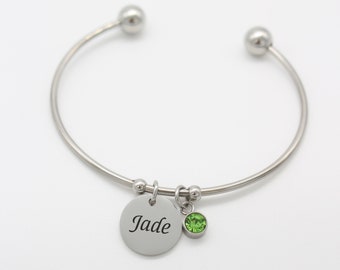 Gepersonaliseerde Bangle Armband gegraveerd voornaam, geboortesteen, Moeder Armband Sieraden, Oma Godmother cadeau idee, Bruidsmeisje Sieraden