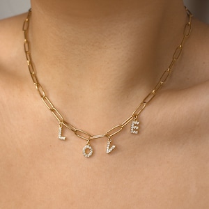 Collier personnalisé prénom lettre initiale strass zircon alphabet, collier chaîne rectangle, cadeau d’anniversaire, bijou femme, marraine