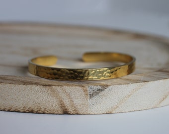 Brazalete martillado personalizable