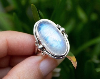 Rainbow Moonstone Ring, Sterling Silver Rings for Women, Boho Simple Ring with Big Stone, Birthstone Gemstone Ring Jewelry