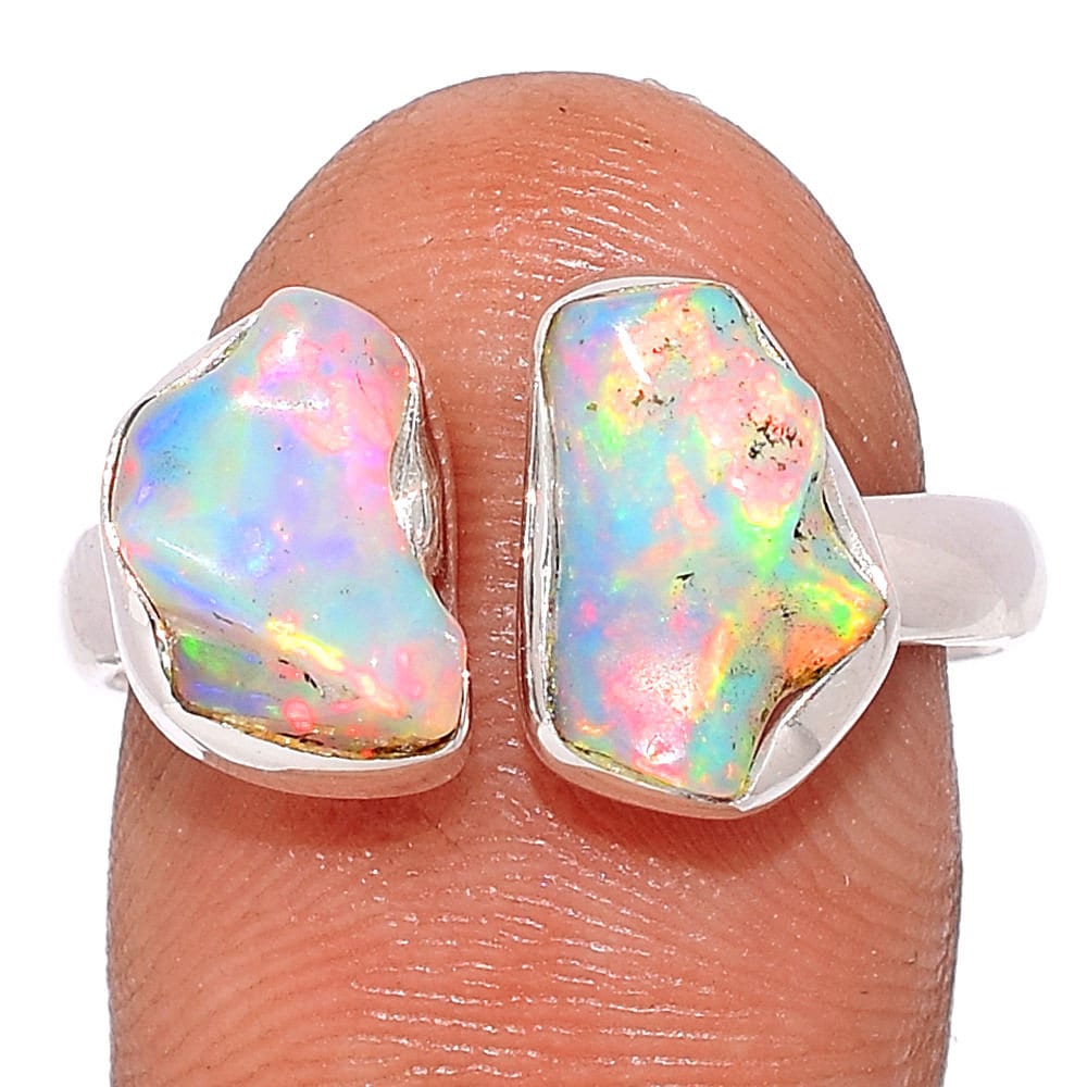 Bague Femme Pierre Opale De Feu Bleue – Monture Rhodiée Noire – Taille 10 (US) – Style Solitaire – Neuf Sans Emballage