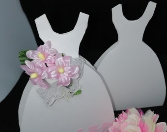 wedding dress place card