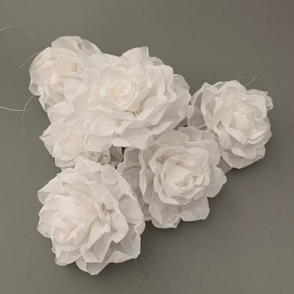 Weiße Rosen Krepppapier 25 Stück, perfekt für Hochzeit, Jubiläum, Geburtstag, Taufe, Gartenparty, Babyparty, Fest, Verlobung ...