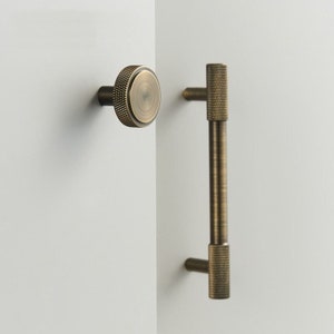 Bronze cabinet pulls, bronze hardware, hardware for cabinets, dresser pulls bronze, 5" pulls, knurled brass pull handles, solid brass knobs